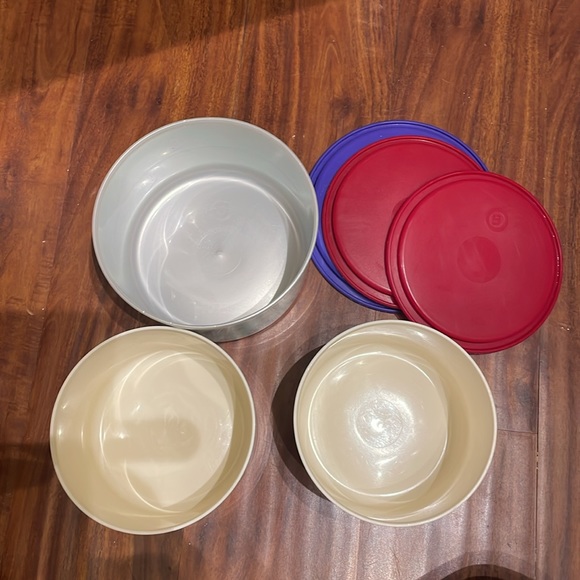 ❤️Tupperware Canisters Lot - Picture 7 of 7